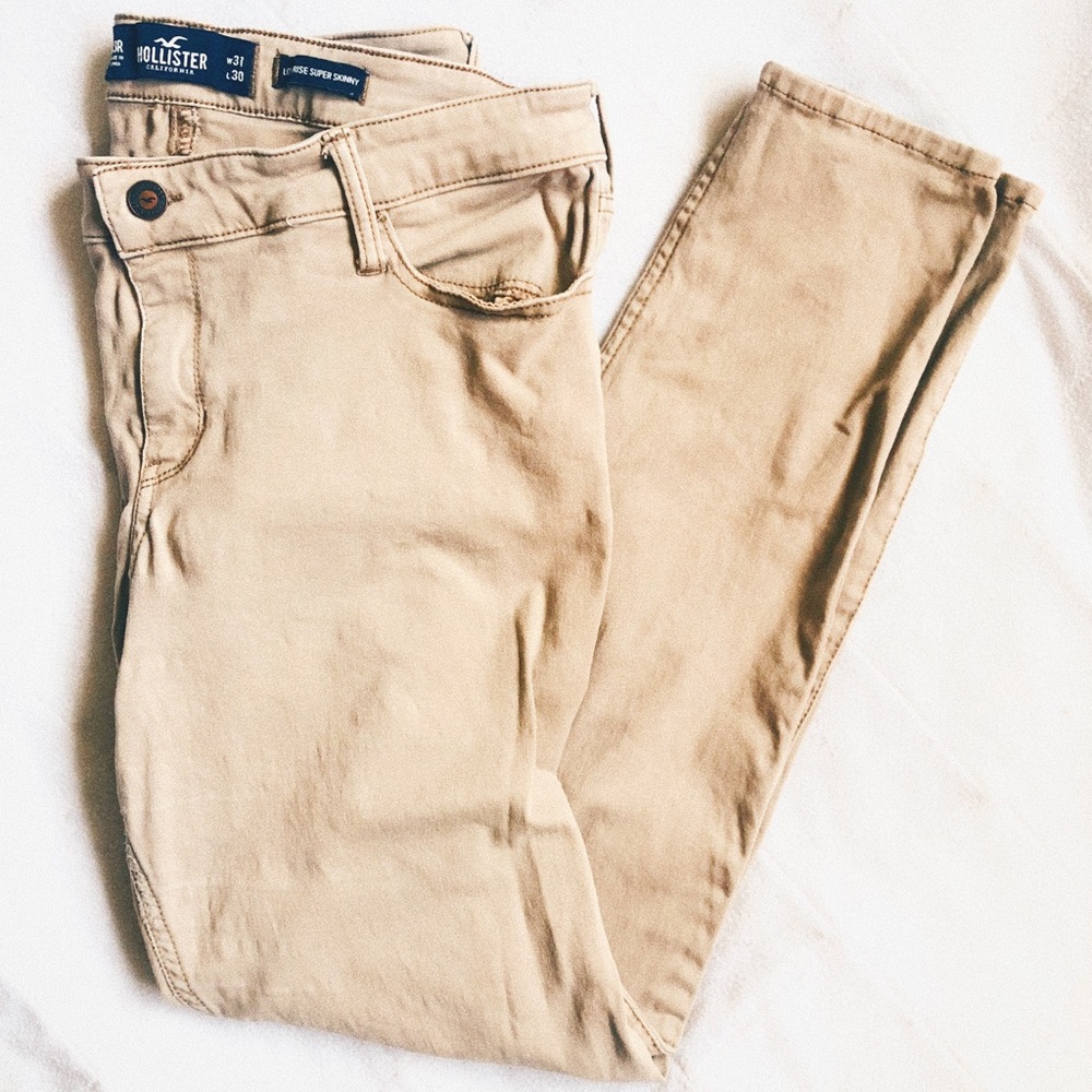 Hollister Khakis Super Skinny